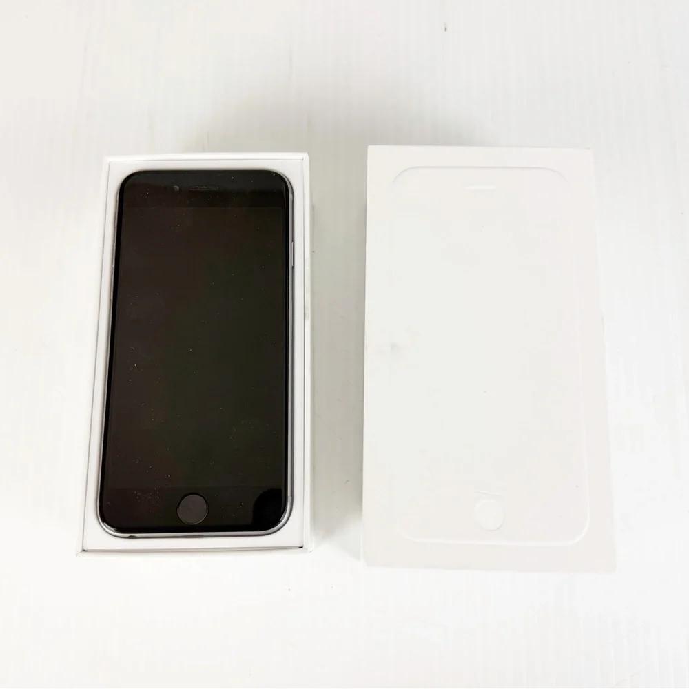 Apple iPhone 6 Space Gray 64GB AT&T Smartphone Cell Phone with Original Box